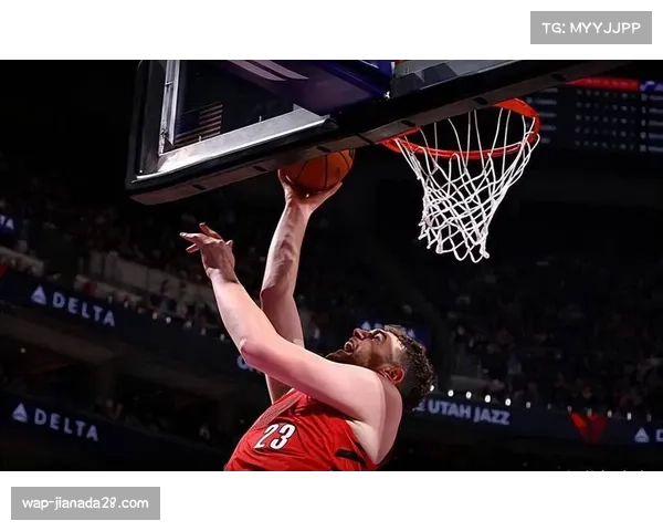 开拓者力克太阳 克林根23分13篮板4盖帽内线防守坚如磐石